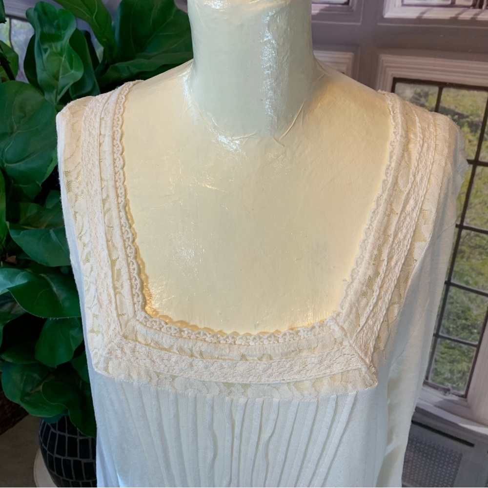 American Rag Cie Off White Pleated Sweater Hi Lo Flowy 1X Lace Details - Picture 3 of 14